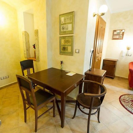 U Zvonu Apartments Чеський Крумлов Екстер'єр фото