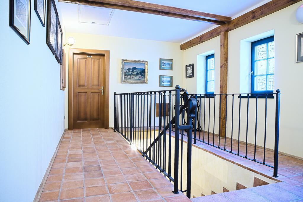 U Zvonu Apartments Чеський Крумлов Екстер'єр фото
