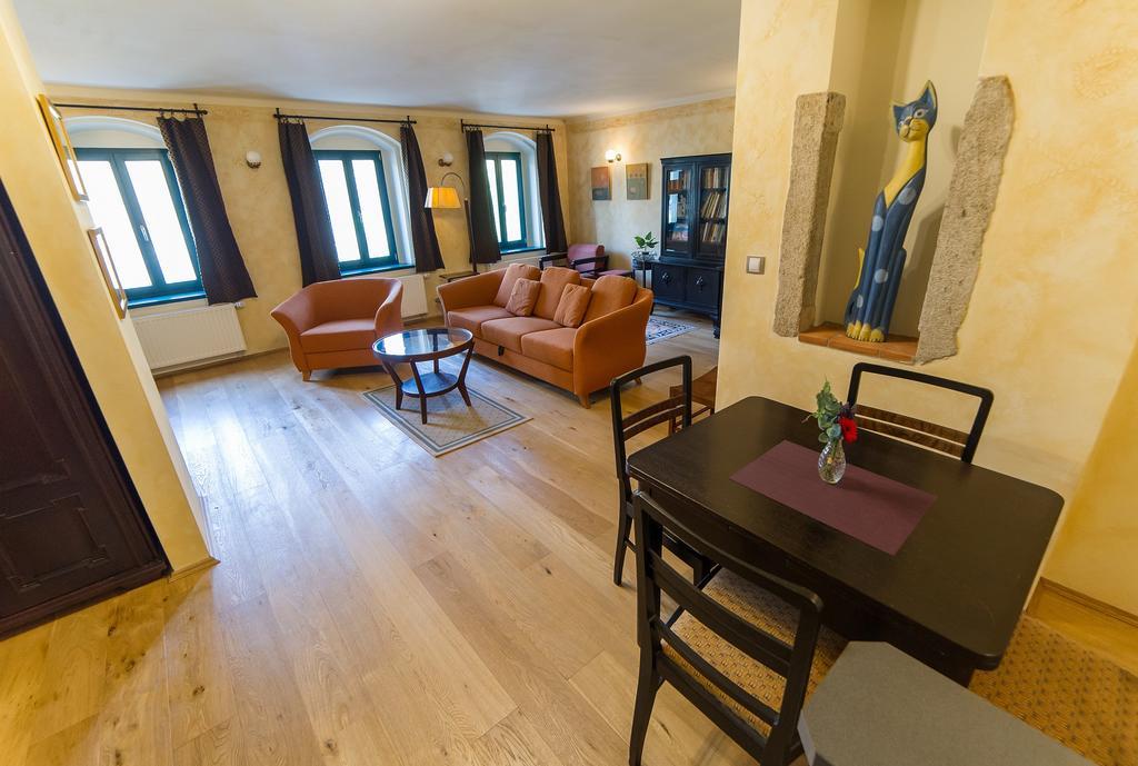U Zvonu Apartments Чеський Крумлов Екстер'єр фото