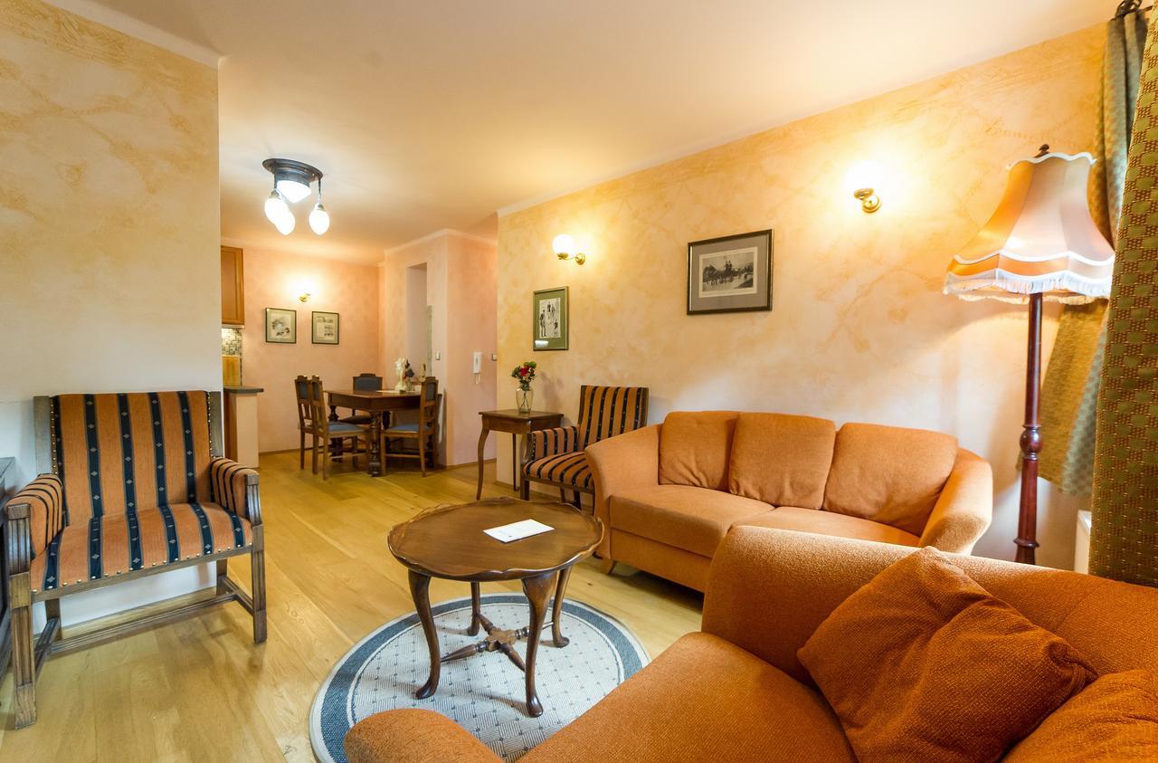 U Zvonu Apartments Чеський Крумлов Екстер'єр фото