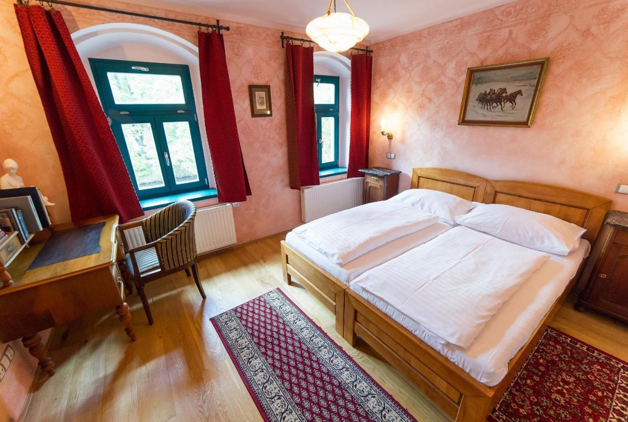 U Zvonu Apartments Чеський Крумлов Екстер'єр фото