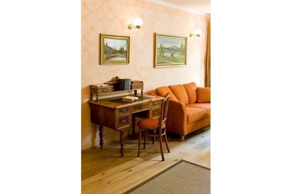 U Zvonu Apartments Чеський Крумлов Екстер'єр фото