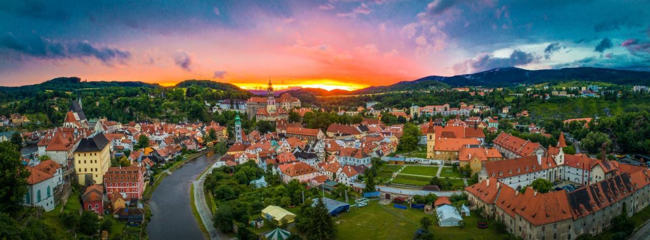 U Zvonu Apartments Чеський Крумлов Екстер'єр фото